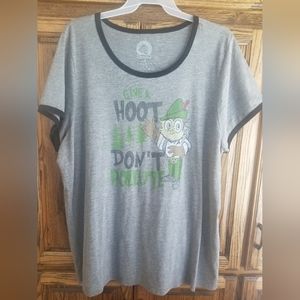 Super cute Torrid plus size 4 Woodsy the Owl graphic tee.🦉❤🦉❤🦉❤🦉❤